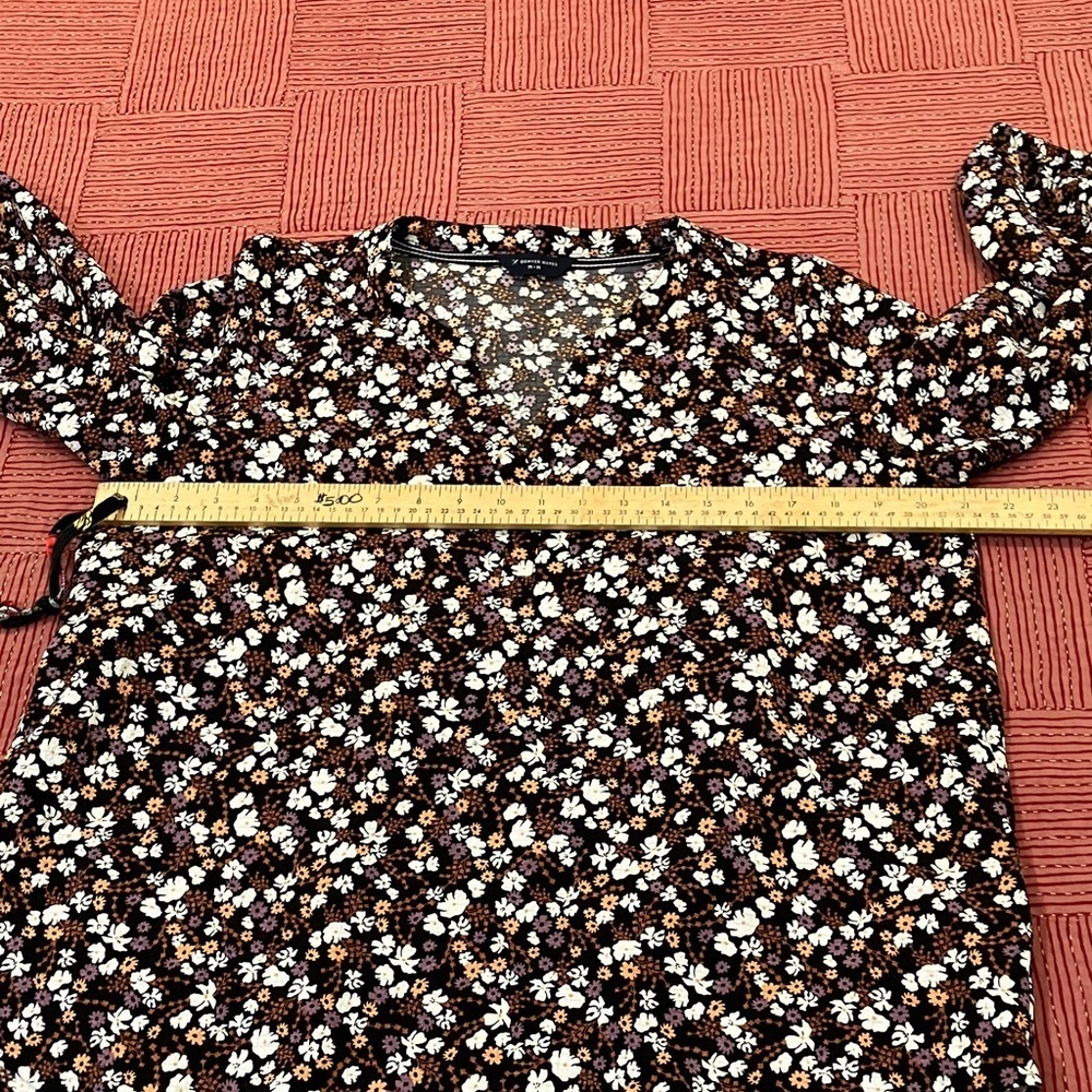 Denver Hayes medium Floral lightweight Blouse - Picture 4 of 15